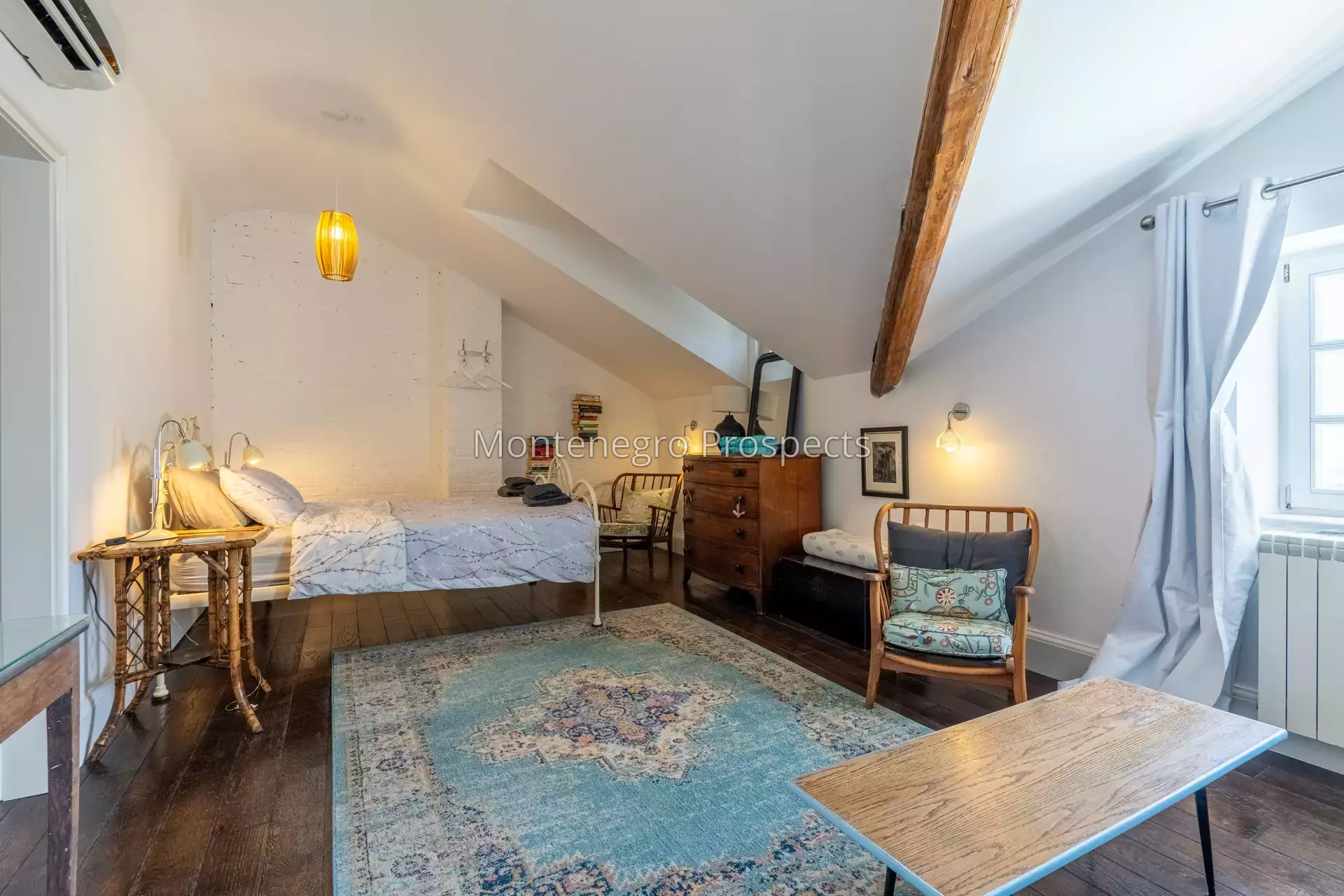 14168 lustica vila for sale 36.jpg