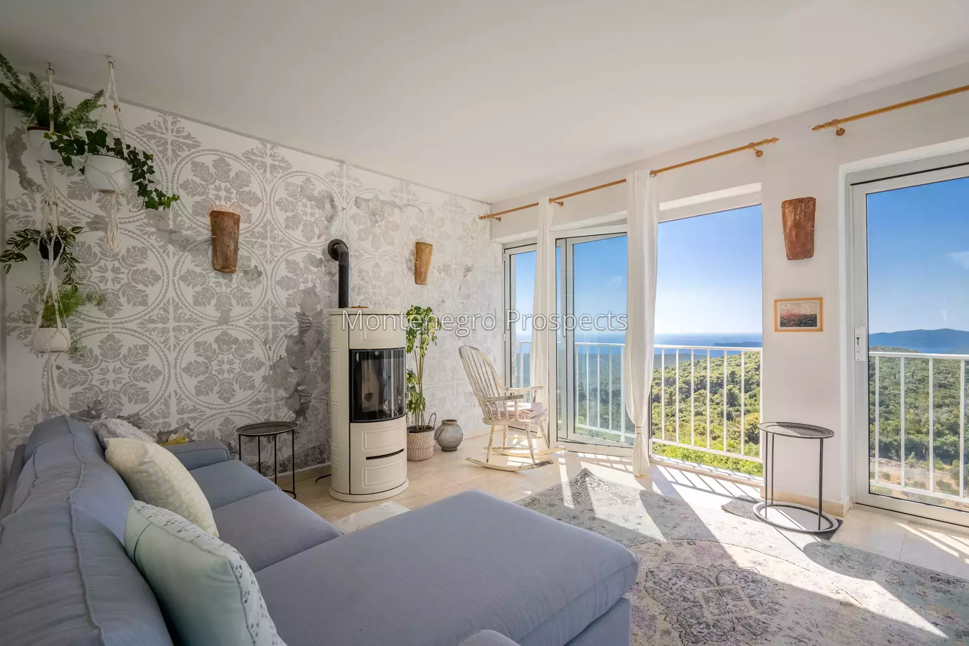 14168 lustica vila for sale 53.jpg