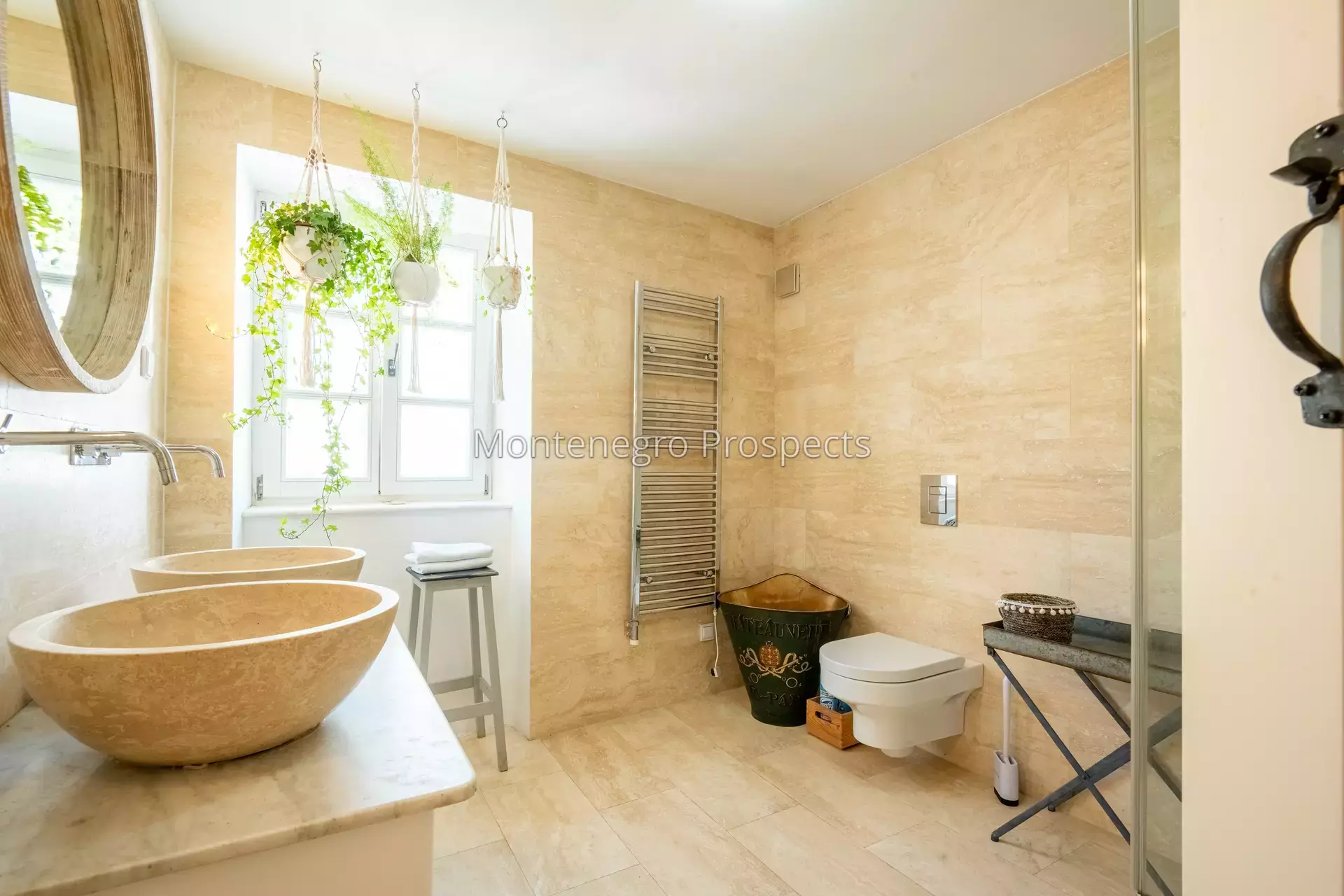 14168 lustica vila for sale 62.jpg