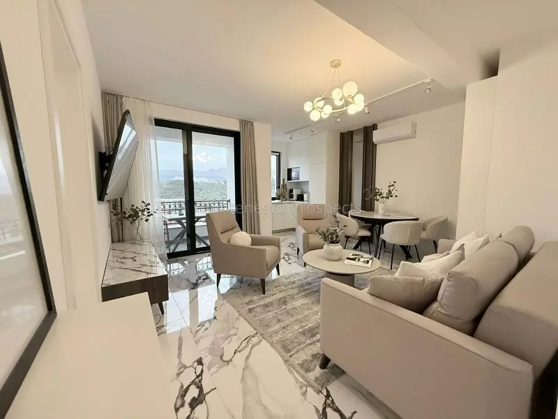 One bedroom apartment with sea views radovici 4