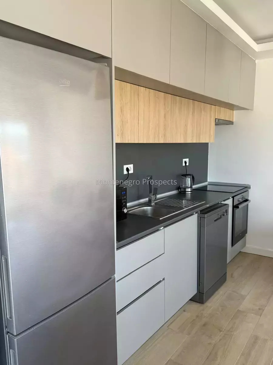 Modern three bedroom apartment with panoramic sea views tivat 13659 11.jpg