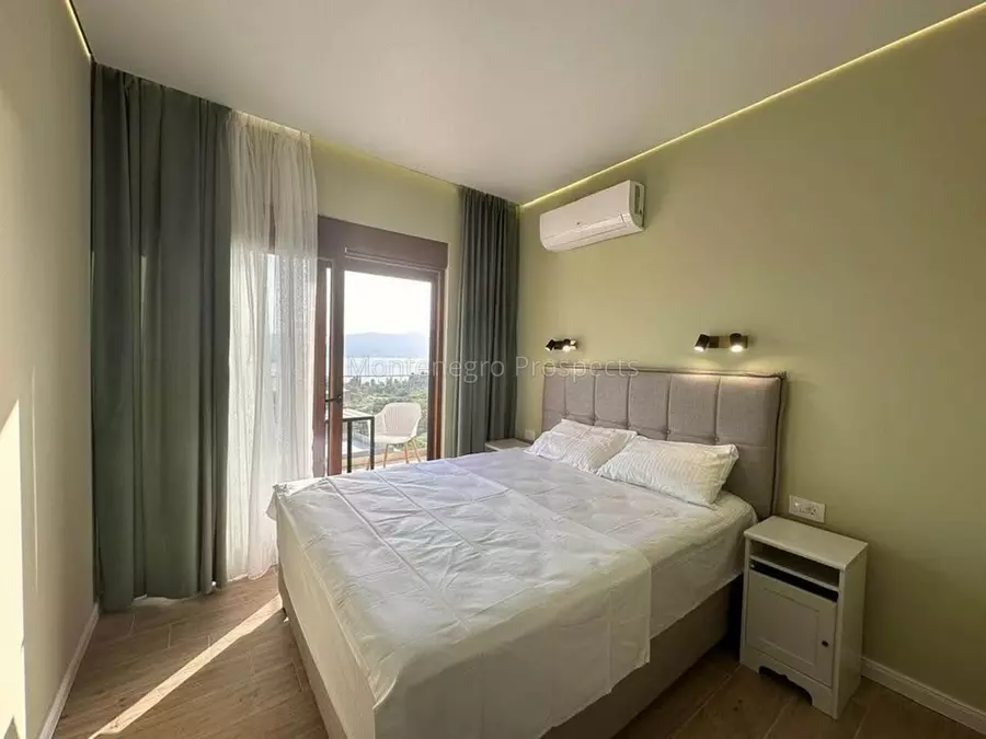77028 dvosoban stan tivat 3