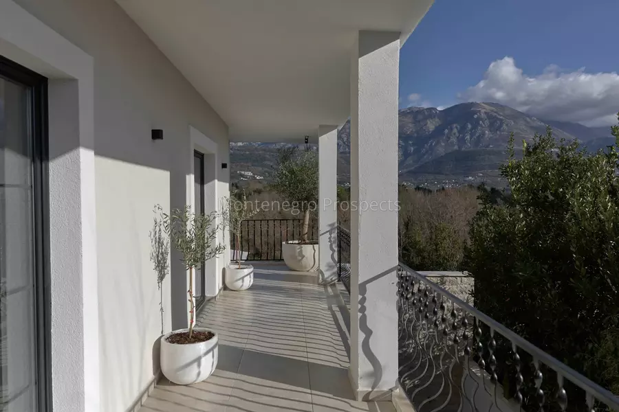 House for sale 13779 11