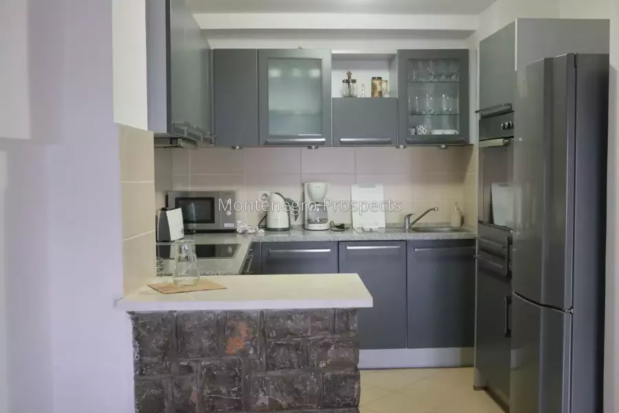 One bedroom apartment with sea views in donja lastva tivat 13794 2.jpg