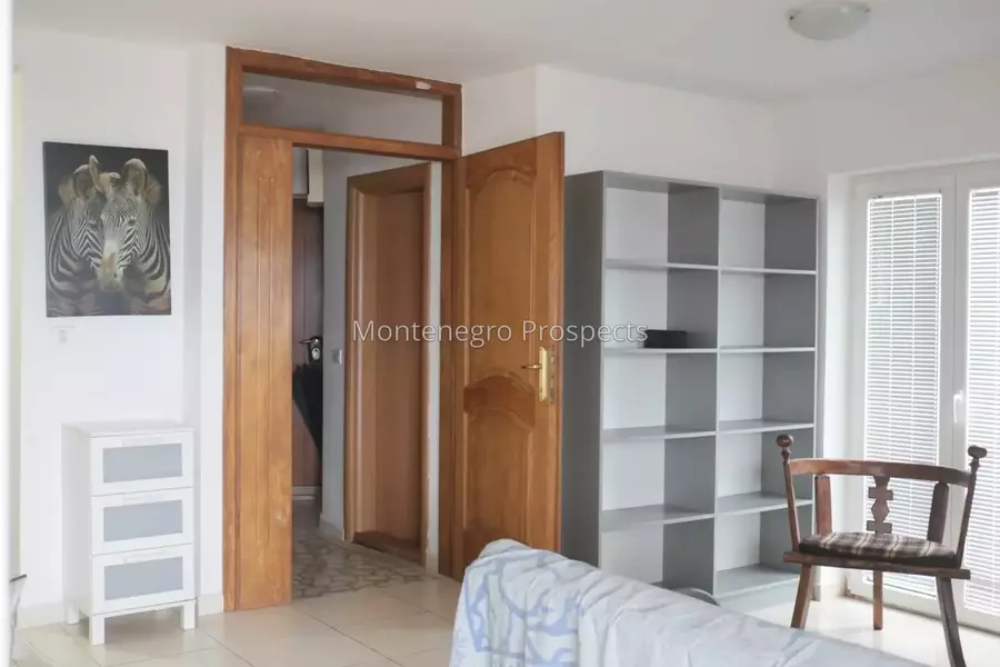 One bedroom apartment with sea views in donja lastva tivat 13794 6.jpg