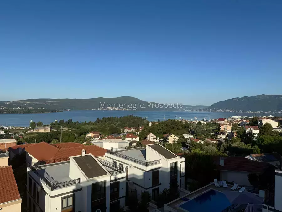 Modern three bedroom apartment with panoramic sea views tivat 13659 2.jpg